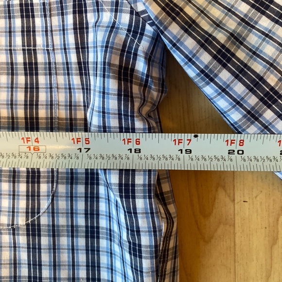 NWT!!MENS BROOKSBROTHERS BUTTON DOWN SIZE SMALL - Picture 3 of 5